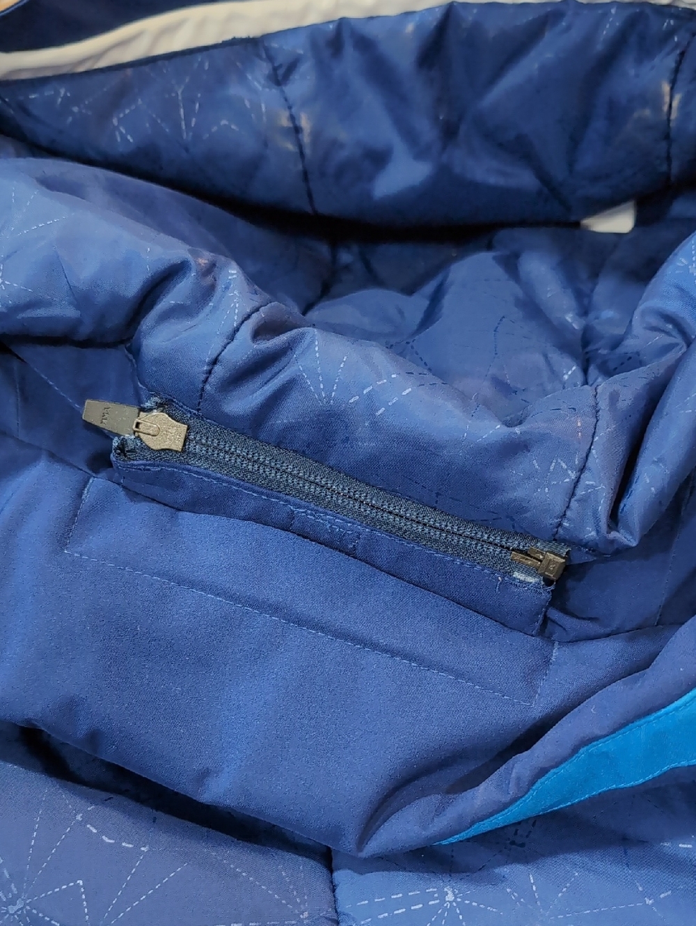 Obermeyer Women's Jette Ski Jacket - Picture 12 of 12
